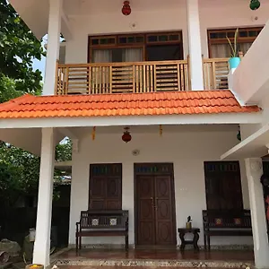 Lemon Dew House, Alleppey Station touristique