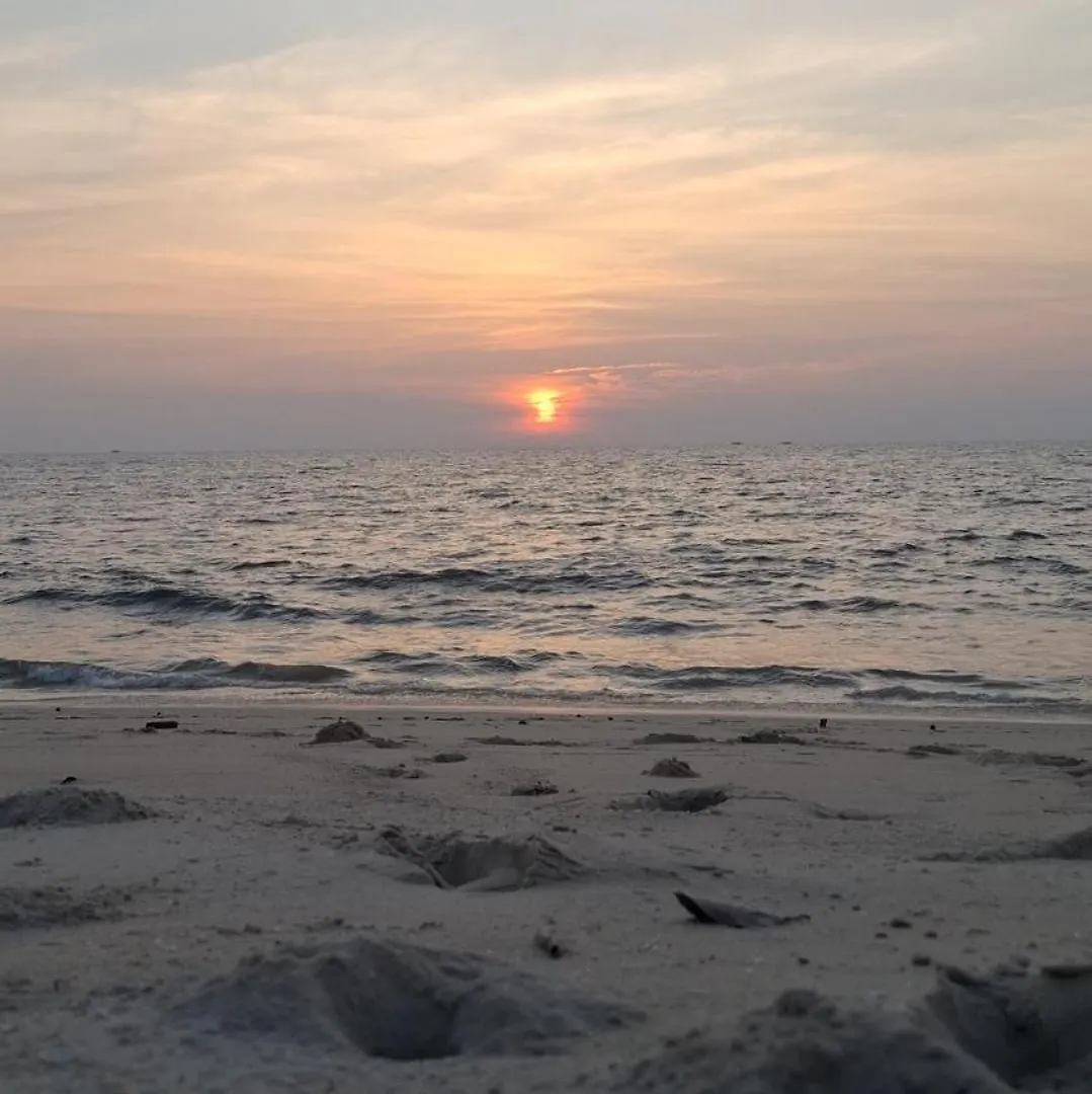 Marari Beach Bamboo Rooms Acroyogathai Alappuzha Guest house